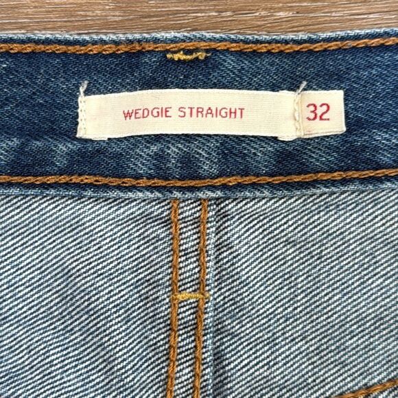 Levi's Blue Wedgie Straight-Leg Denim Jeans with Raw Hem Sz 32 - Picture 5 of 9